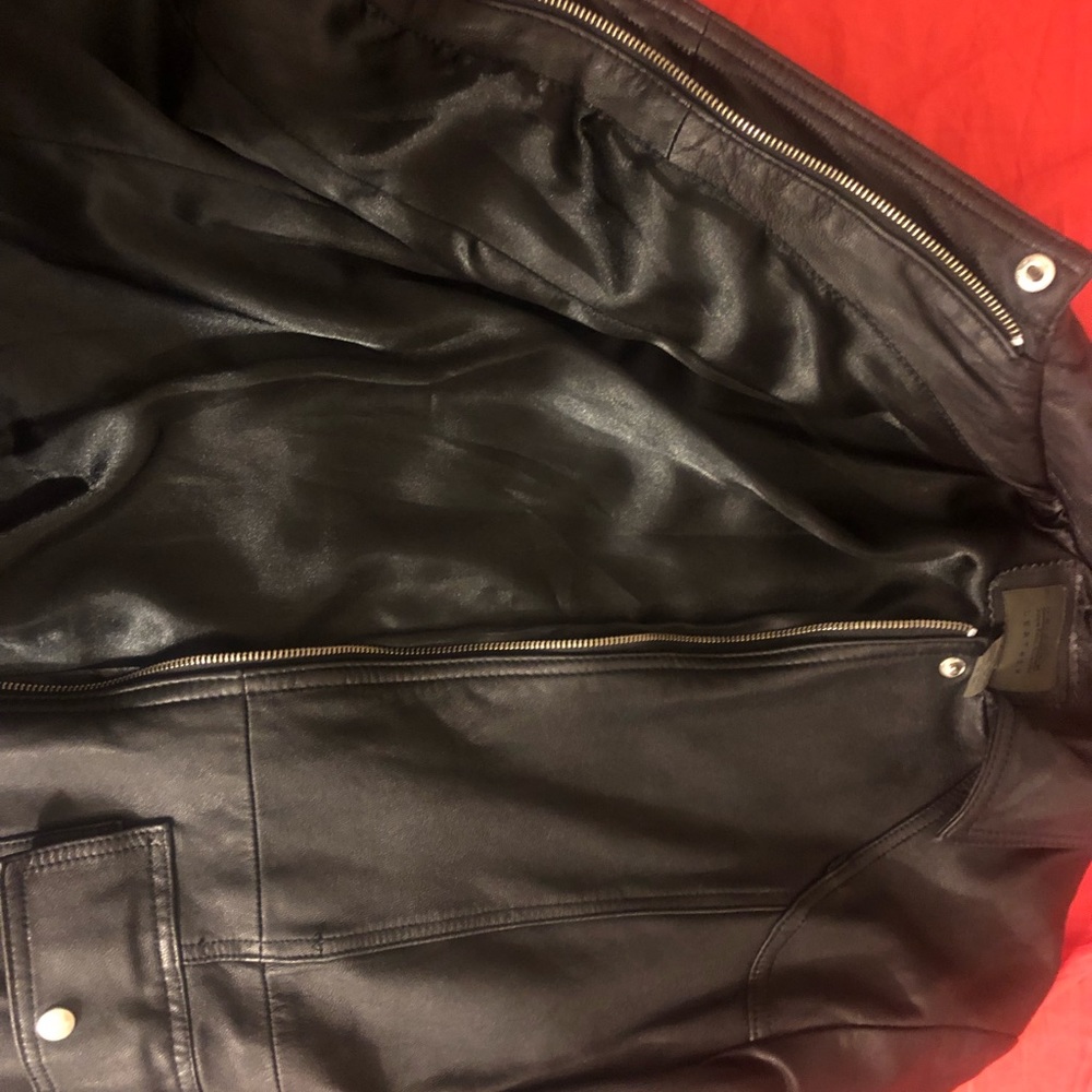 Leather jacket - Picture 2 of 4
